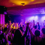 Montevideo Nocturno: Tu Guía Esencial de Discotecas y Vida Nocturna Vibrante