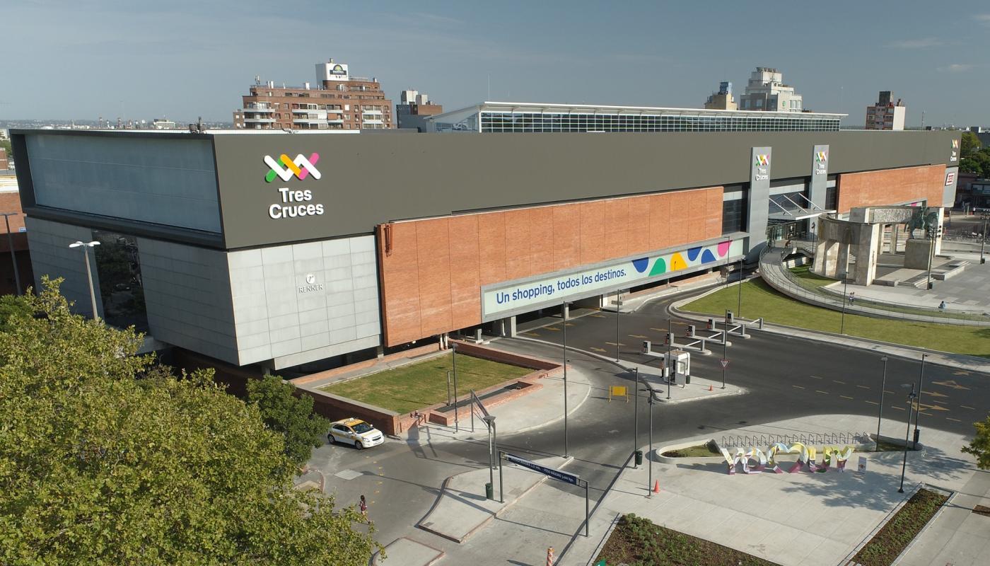 Tres Cruces Shopping